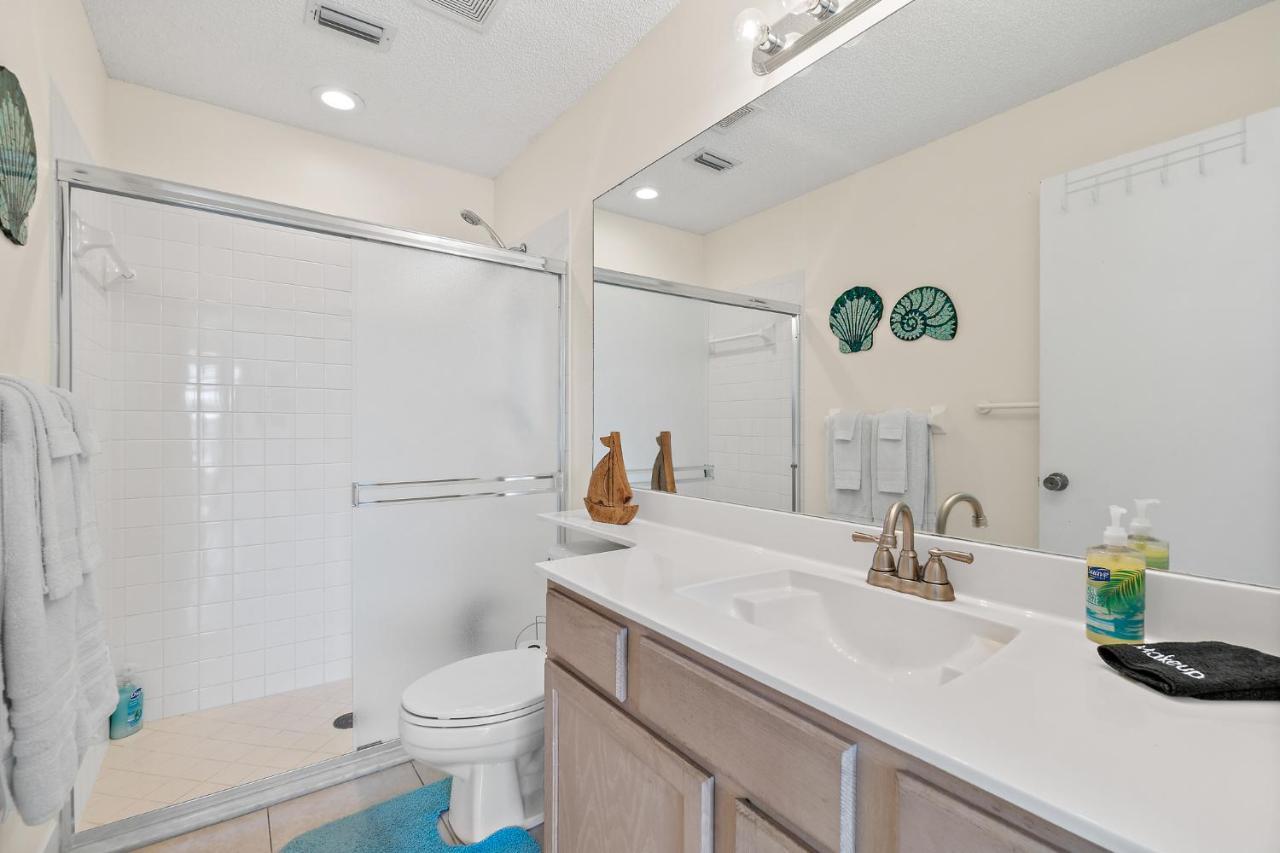 Oceanview Haven - 2Br Beach Townhome With Patio, Shared Heated Pool Steps From Paradise Beach Park! Melbourne Exterior photo